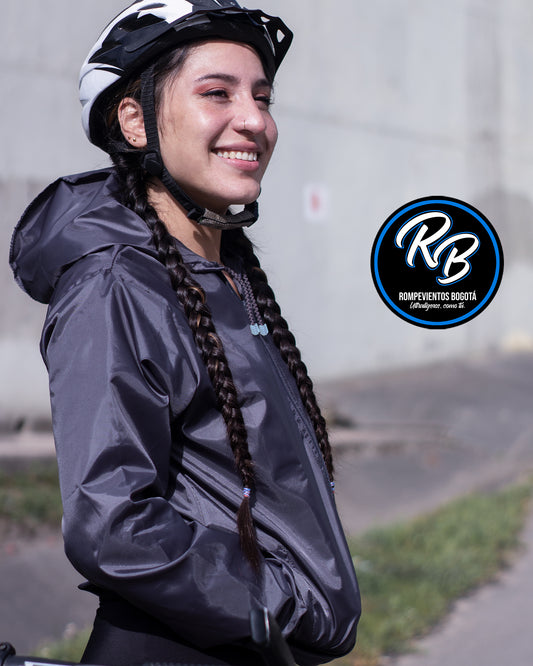 Rompeviento gris oscuro