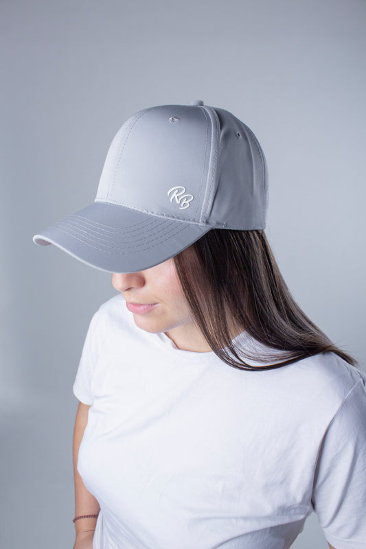 Gorra deportiva e impermeable gris perla