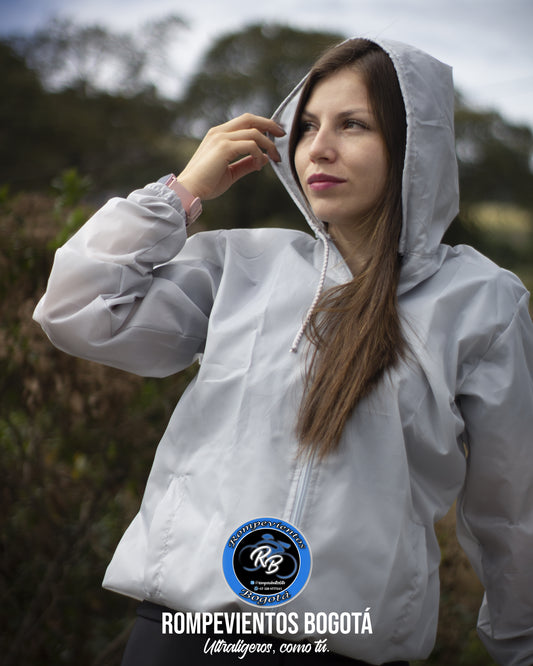 Rompeviento gris perla