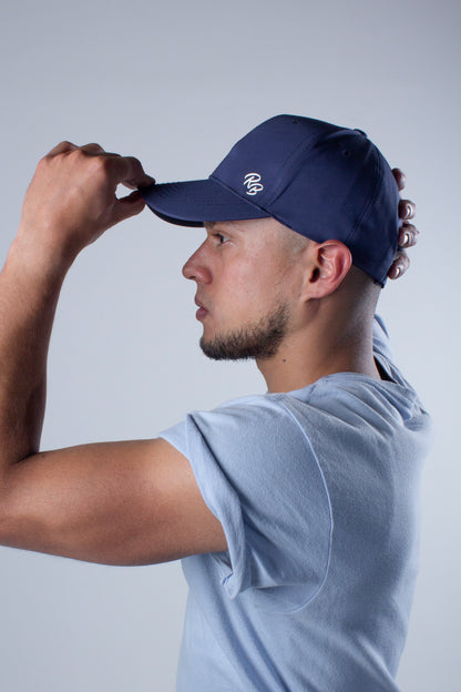 Gorra deportiva e impermeable azul oscuro